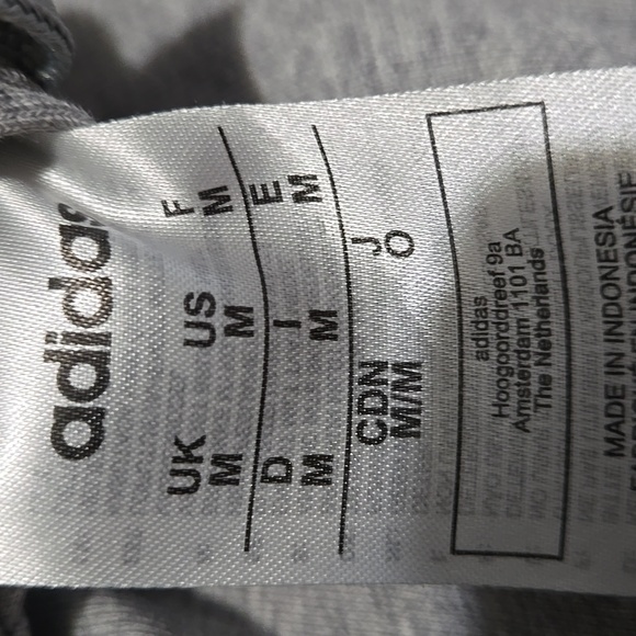 Medium Adidas Men's Heather Gray Hooded Pullover. - Picture 2 of 9